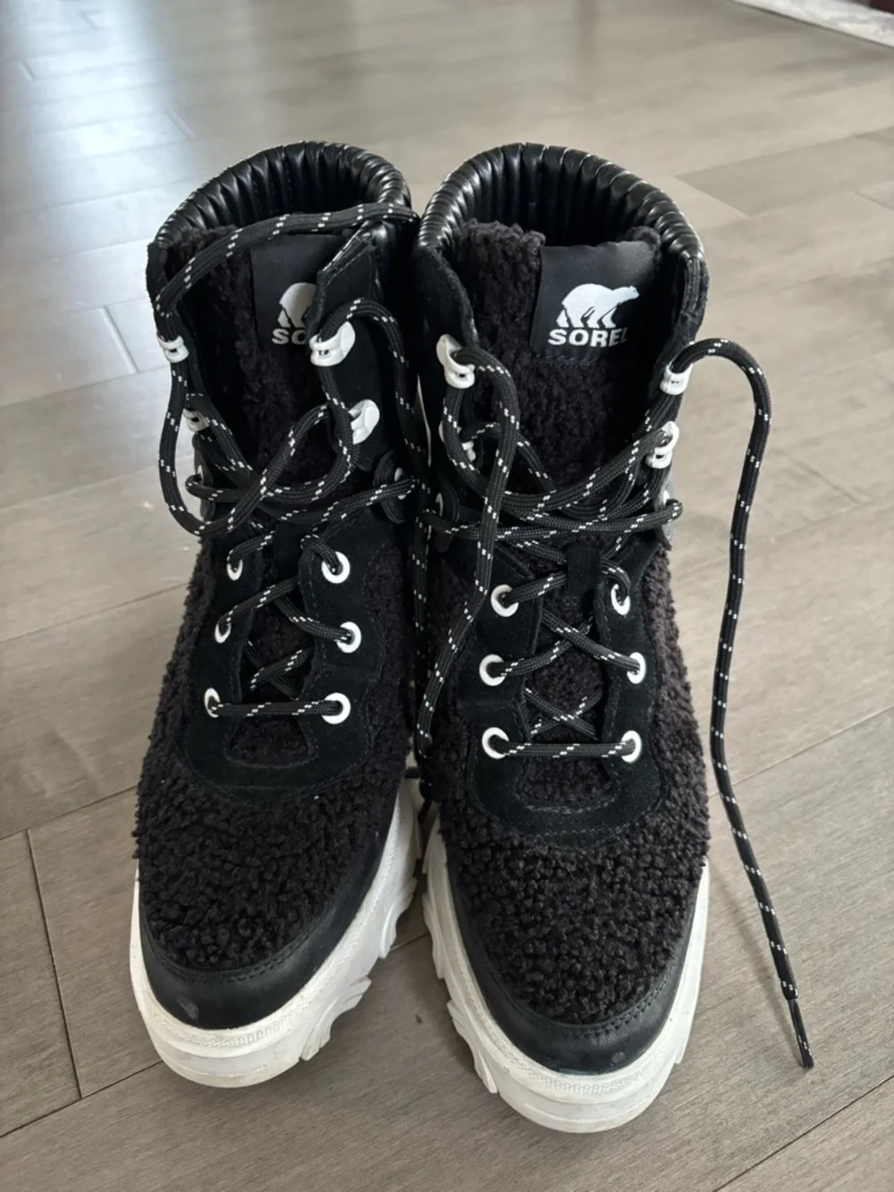 Brex™ Leather & Faux Shearling Block Heel Lace-Up Bootie - Picture 3 of 13